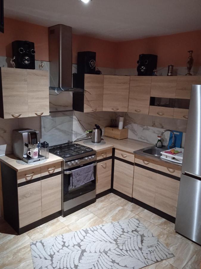 Amico Lägenhet Groń Exteriör bild
